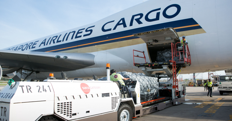 Rectangle 1561 (1) Global Transportation | globální přepravy | Přeprava Zásilek